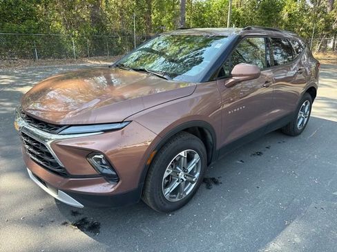 Used 2024 Chevrolet Blazer LT w/ Convenience Package FWD image 1