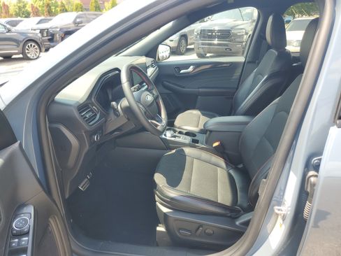 Used 2024 Ford Escape ST-Line w/ Tech Pack #1 AWD/4WD image 12