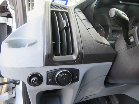 Used 2017 Ford Transit 250 130 Medium Roof image 20