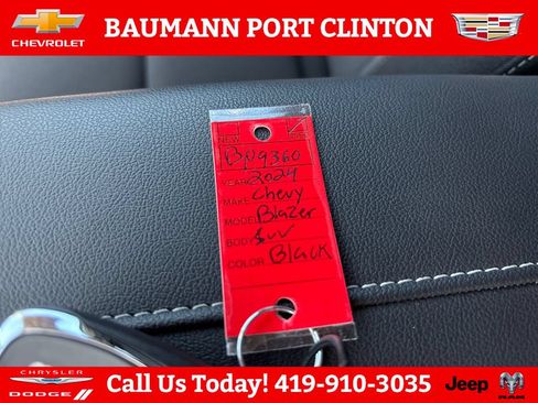 Used 2024 Chevrolet Blazer LT w/ Convenience Package FWD image 31