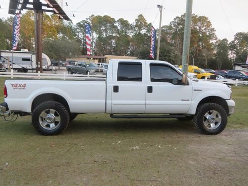 Used 2007 Ford F350 Lariat image 5