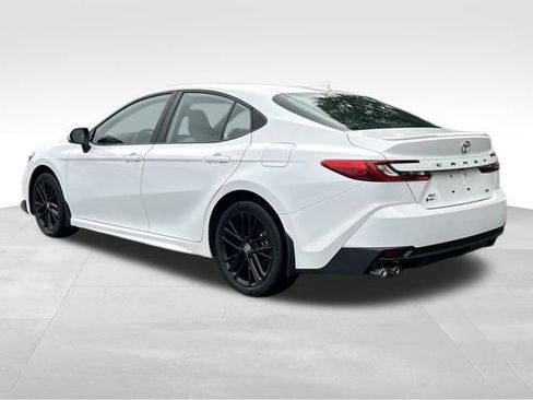 Certified 2025 Toyota Camry SE AWD/4WD image 3