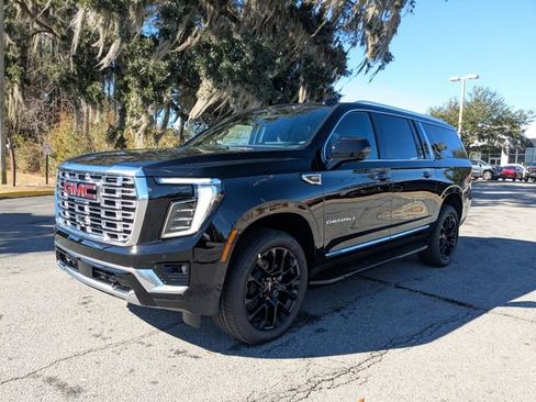 New 2026 GMC Yukon XL Denali w/ LPO, Floor Liner Package image 8