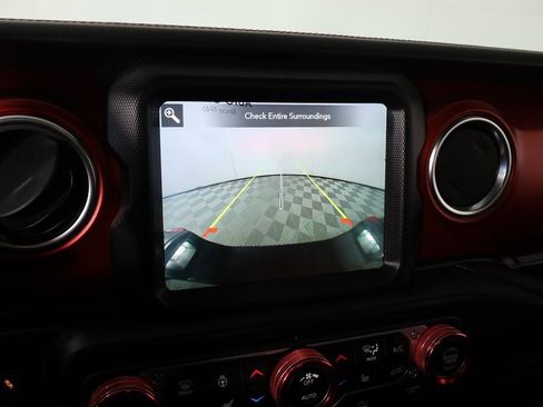 Used 2023 Jeep Gladiator Rubicon w/ Cold Weather Group image 6