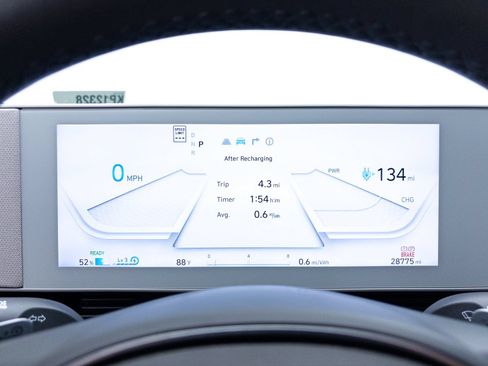 Used 2024 Hyundai Ioniq 5 SEL RWD image 35