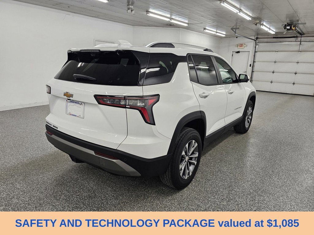 Used 2025 Chevrolet Equinox LT w/ Convenience Package II FWD image 4