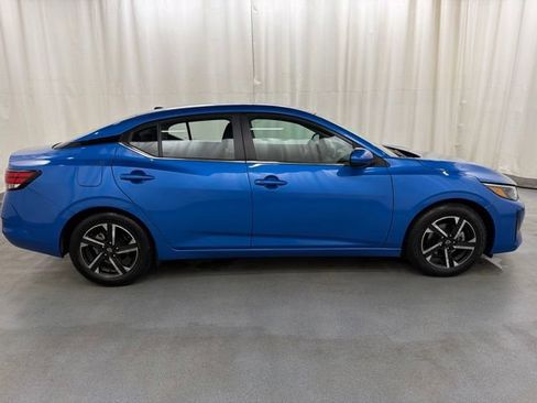 Used 2024 Nissan Sentra SV FWD image 7