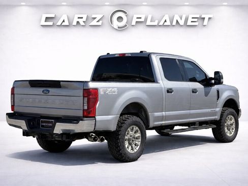 Used 2021 Ford F250 XLT image 3
