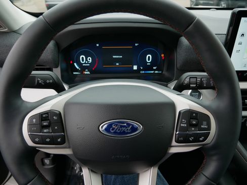 Used 2026 Ford Explorer Active w/ Active Comfort Package AWD/4WD image 25