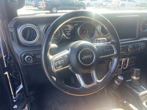 Used 2021 Jeep Wrangler Unlimited Rubicon AWD/4WD image 15