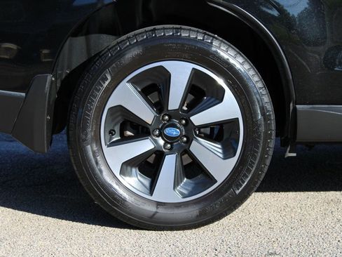 Used 2017 Subaru Forester 2.5i Premium w/ All-Weather Package image 34