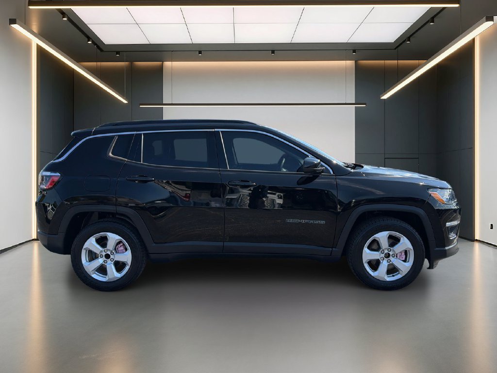 Used 2021 Jeep Compass Latitude FWD image 7