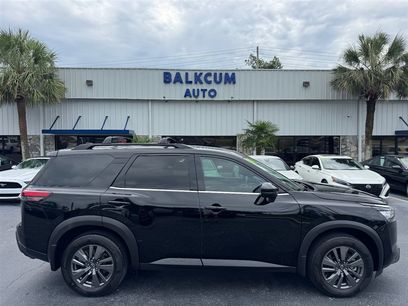 Used 2024 Nissan Pathfinder SV w/ SV Premium Package