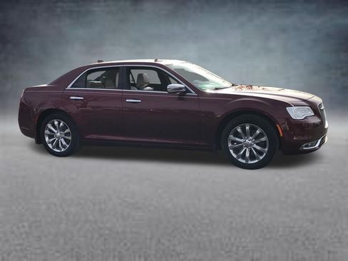 Used 2018 Chrysler 300 Limited w/ Safetytec Plus Group image 11