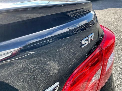 Used 2019 Nissan Sentra SR FWD image 7