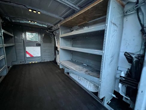 Used 2015 Chevrolet Express 3500 w/ Cold Climate Package image 18