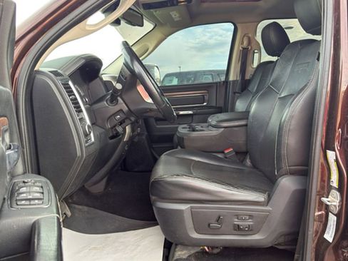 Used 2015 RAM 2500 Laramie w/ Convenience Group image 11