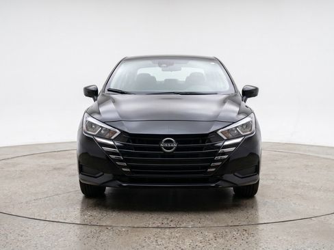 Used 2025 Nissan Versa SV w/ Trunk Package FWD image 2