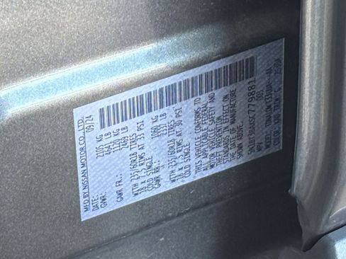 Used 2025 Nissan Rogue SV FWD image 31