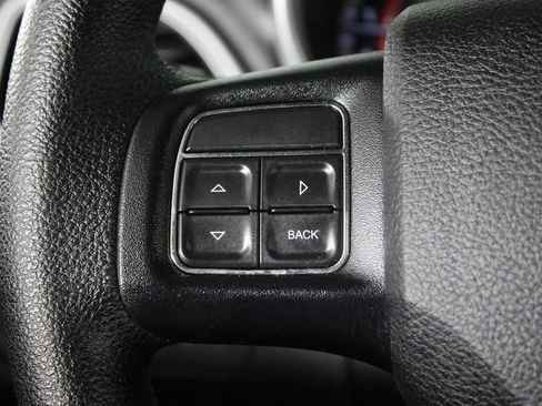 Used 2018 Dodge Journey SE image 22