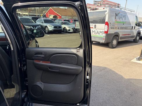 Used 2012 Chevrolet Avalanche LT w/ All-Star Edition image 18