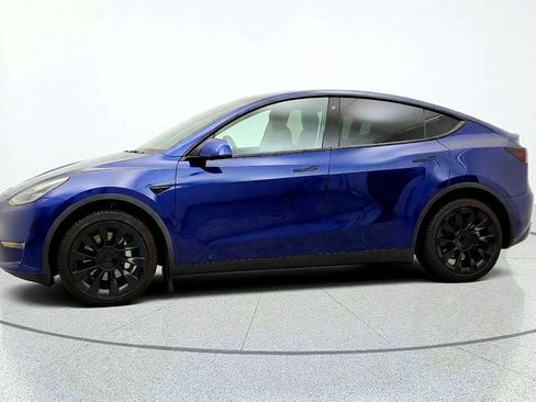 Used 2022 Tesla Model Y Long Range AWD/4WD image 8
