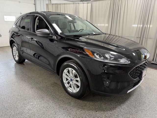 Used 2022 Ford Escape SE w/ Convenience Package AWD/4WD image 3