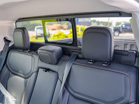 New 2025 Ford Maverick Tremor image 18