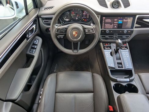 Certified 2026 Porsche Macan AWD/4WD image 14