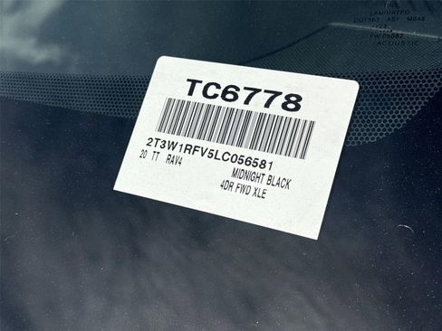 Used 2020 Toyota RAV4 XLE FWD image 30