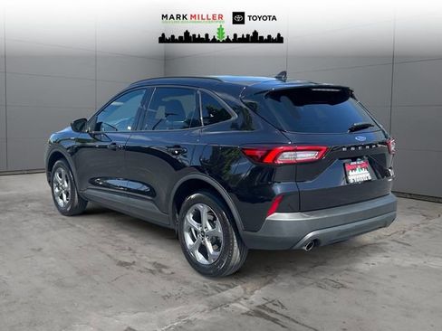 Used 2025 Ford Escape ST-Line AWD/4WD image 3