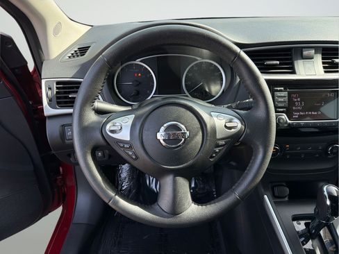 Used 2017 Nissan Sentra SV FWD image 13