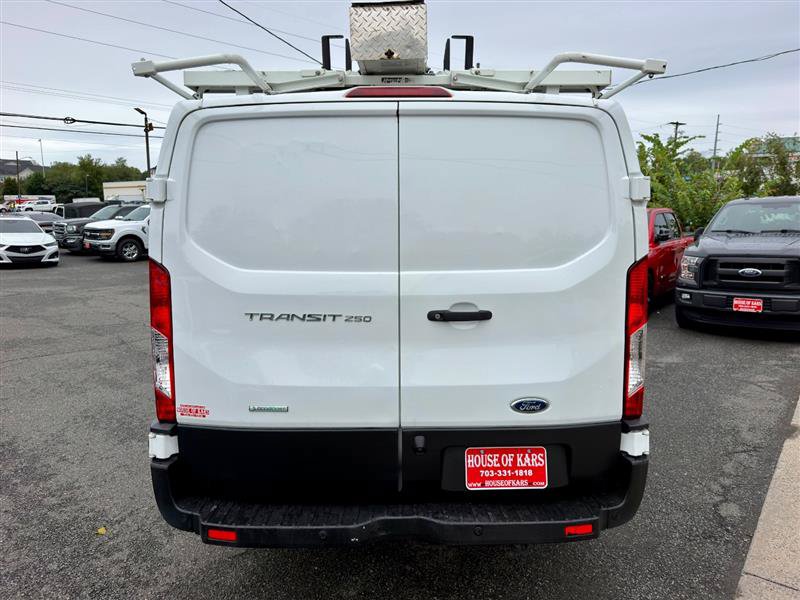 Used 2019 Ford Transit 250 130 Low Roof RWD image 3