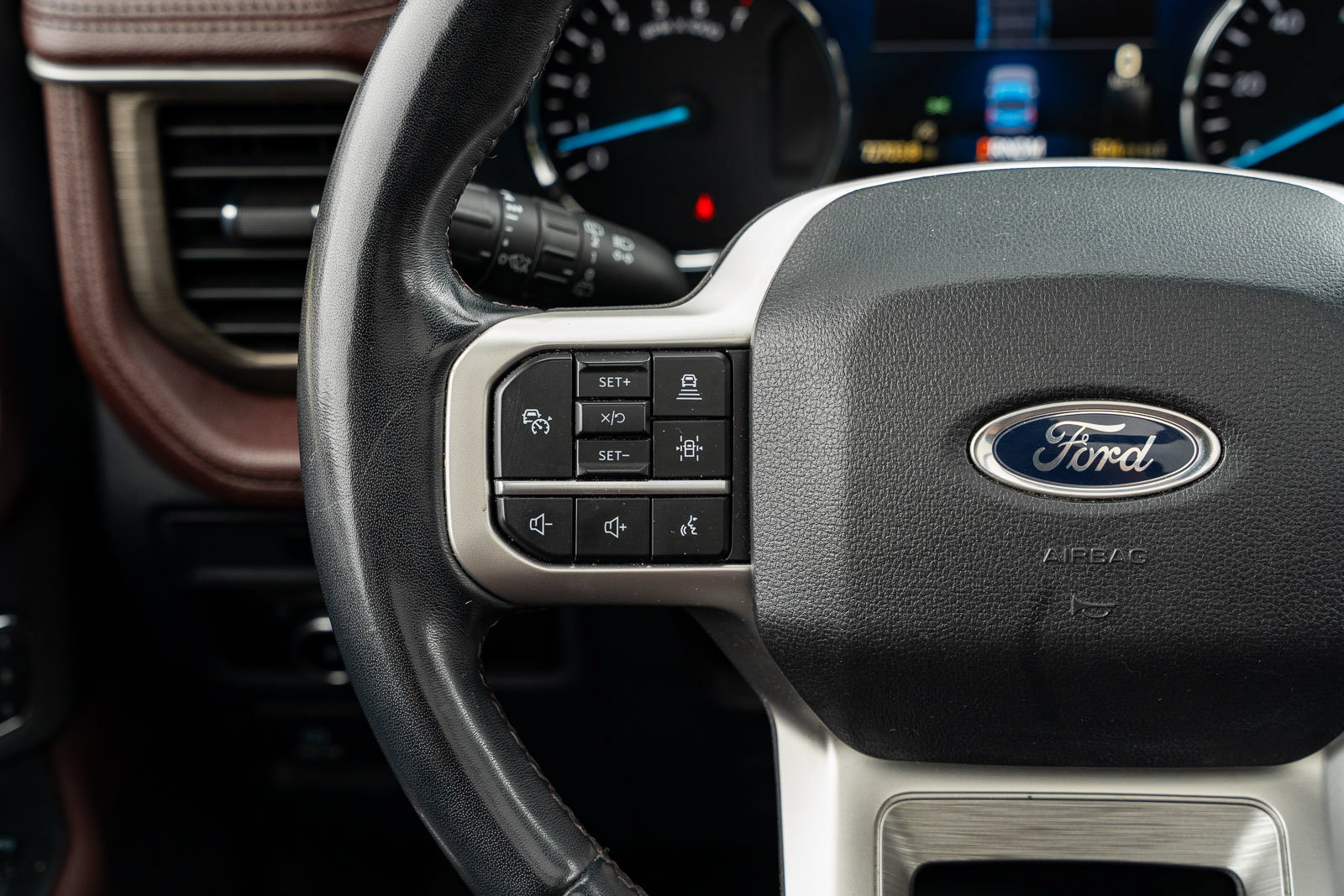 Used 2024 Ford Expedition Limited RWD image 27