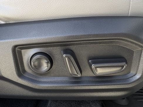 Used 2024 Toyota Tundra Limited image 31