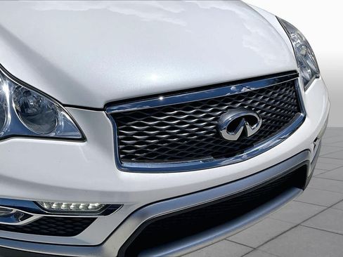 Used 2017 INFINITI QX50 2WD w/ Premium Plus Package image 27