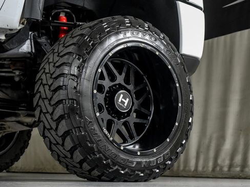 Used 2020 GMC Sierra 2500 Denali w/ Technology Package AWD/4WD image 56