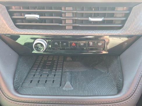 Used 2025 Ford Explorer Platinum w/ LUX Leather Package image 38