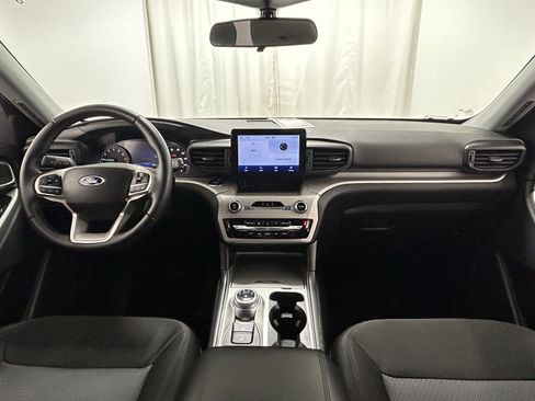 Used 2023 Ford Explorer XLT w/ Class IV Trailer Tow Package image 8