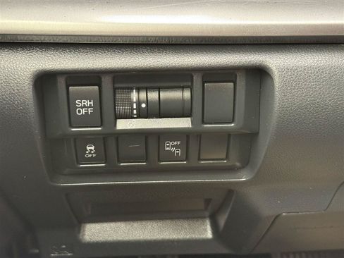 Used 2018 Subaru Crosstrek 2.0i Limited w/ Popular Package #2 AWD/4WD image 29