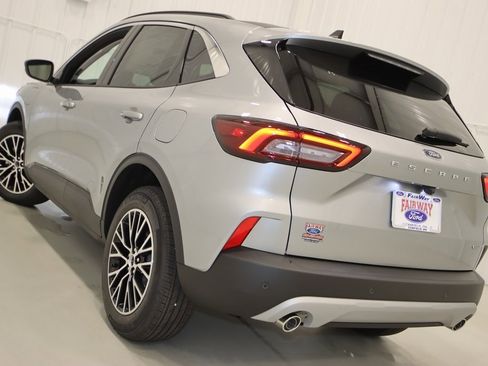Certified 2024 Ford Escape SE image 62