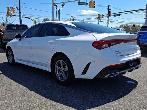 Used 2022 Kia K5 LXS FWD image 4