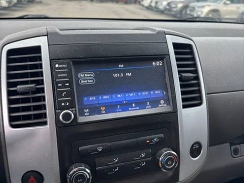 Used 2019 Nissan Frontier SV AWD/4WD image 14