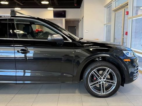 Used 2018 Audi SQ5 Prestige w/ Prestige Package AWD/4WD image 16