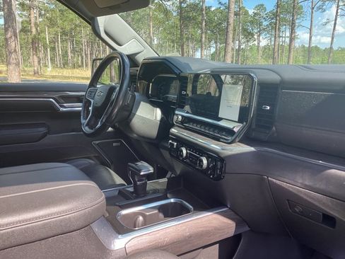 Used 2023 Chevrolet Silverado 1500 LTZ image 20