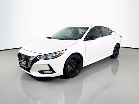 Used 2023 Nissan Sentra SR w/ Electronics Package image 3