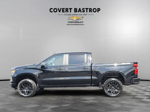 Used 2023 Chevrolet Silverado 1500 Custom AWD/4WD image 3