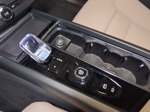 New 2026 Volvo XC60 B5 Core w/ Protection Package image 22