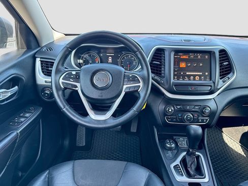 Used 2016 Jeep Cherokee Trailhawk AWD/4WD image 22