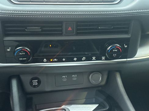 New 2026 Nissan Rogue SV image 30